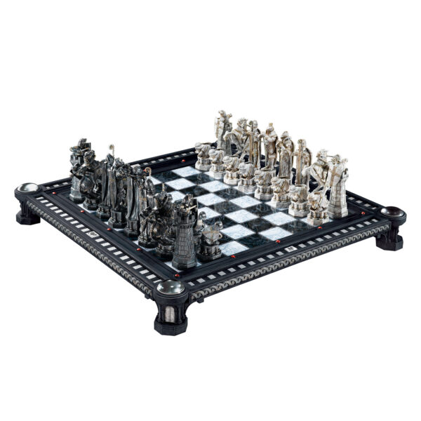 Harry Potter Final Challenge Chess Set 4