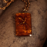 JURASSIC PARK - Unisex Amber Halsband - Limited Edition 2