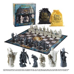 Lord of the Rings Chess Set Battle for Middle Earth 1