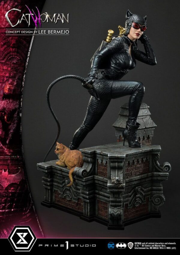 PRIME1 1/3 Catwoman 69 cm Statue 1